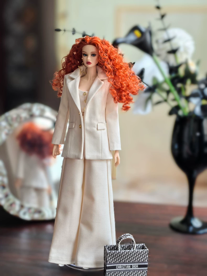 Elegant Cream White BJD 1/6 Doll Blazer Suit Set with Gold Accents - Premium Formal Outfit - Image 4