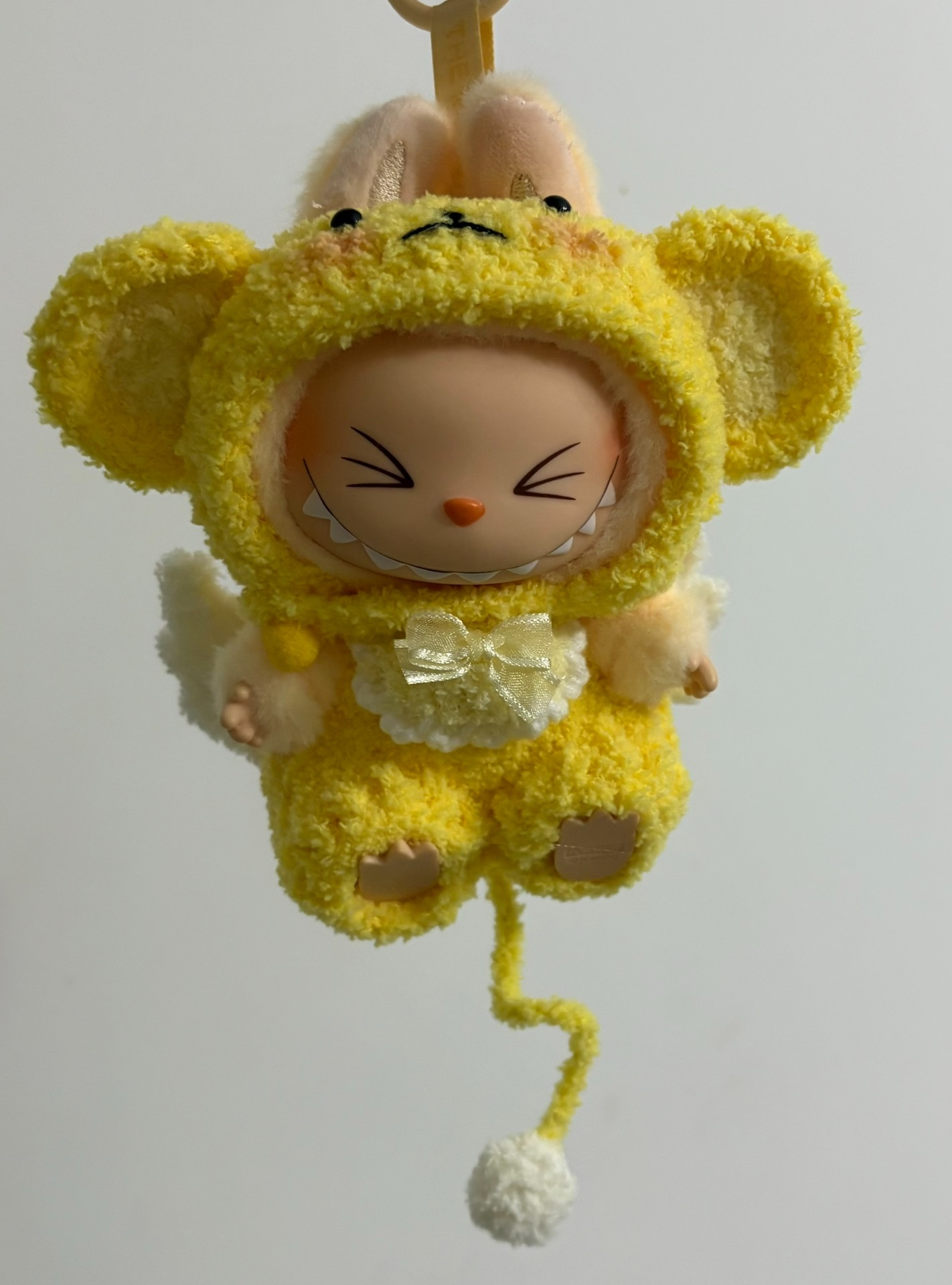 Adorable Labubu Plush Outfit: Yellow Bear Design with Bow & Fluffy Tail – Soft, Durable & Versatile - Image 3