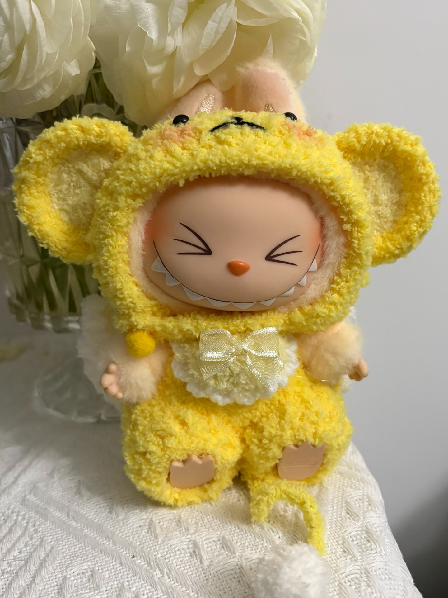 Adorable Labubu Plush Outfit: Yellow Bear Design with Bow & Fluffy Tail – Soft, Durable & Versatile - Image 7