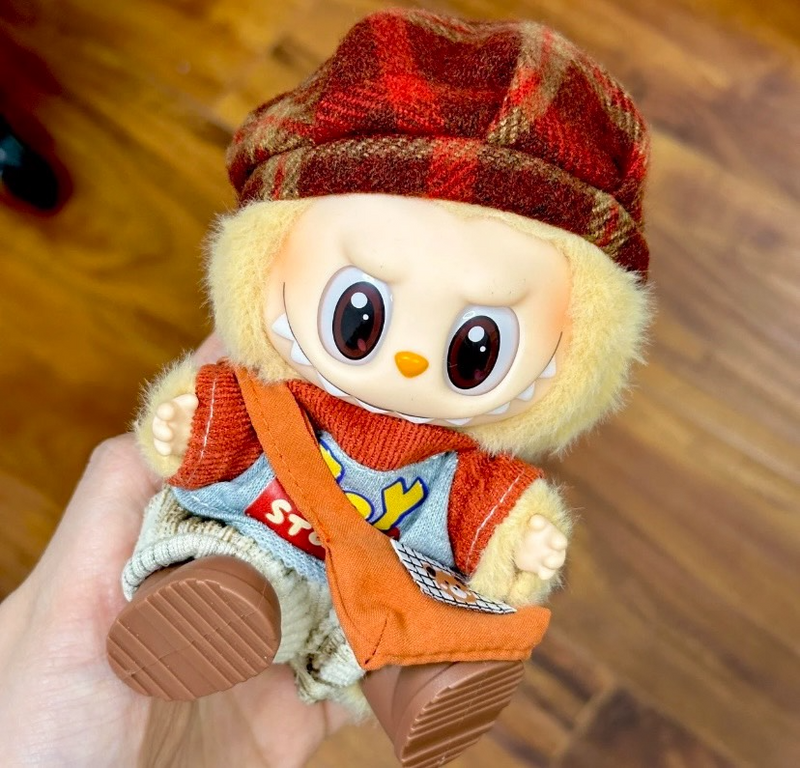 Charming Labubu Doll Outfit: Plaid Hat, Vibrant Sweater, Cozy Shorts & Bear Bag – Whimsical 4-Piece Set - Image 3