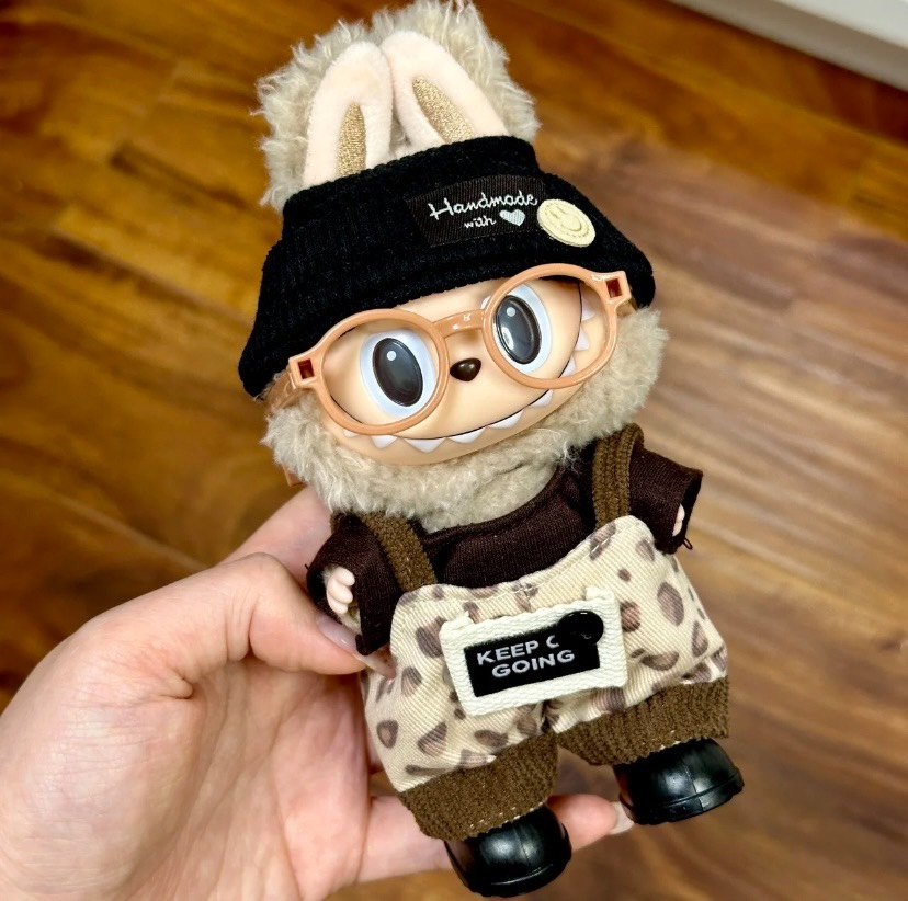 Charming Labubu Doll Outfit: Cozy Hat, Stylish Top & Adorable Leopard Print Overalls - Image 4