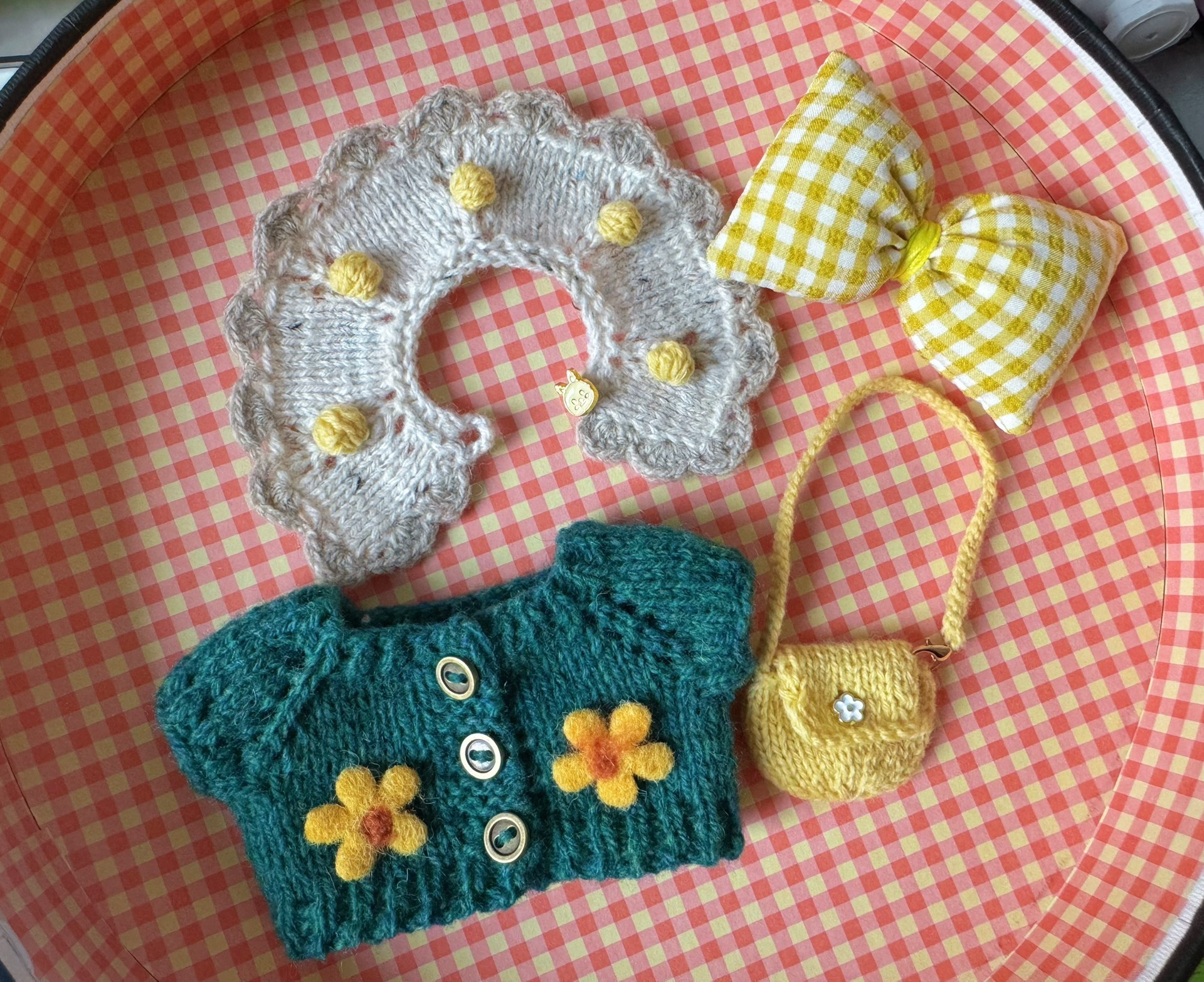 Whimsical LABUBU Knit Outfit – Playful Bows & Floral Accents, Premium Collectible - Image 8