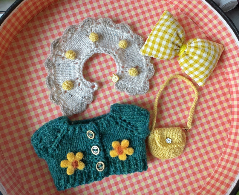 Whimsical LABUBU Knit Outfit – Playful Bows & Floral Accents, Premium Collectible - Image 8