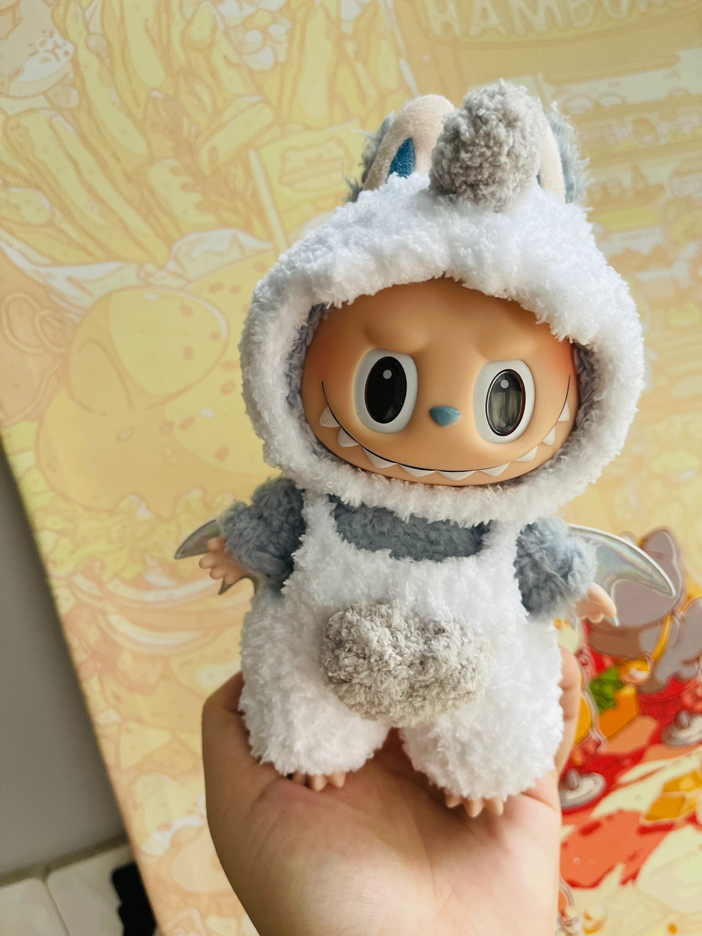 Adorable Labubu Plush Outfit: Angelic Design, Soft & Durable Collectible Doll Clothes - Image 1