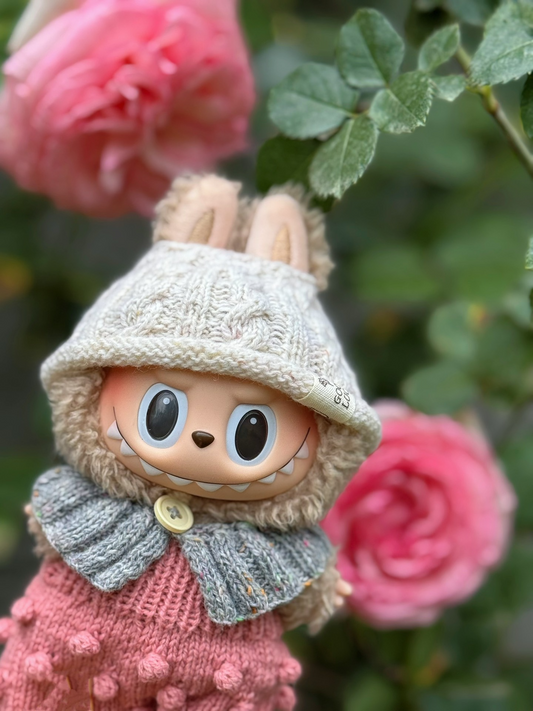 Handmade Knit Labubu Doll Outfit – Cozy Hat, Scarf & Pink Romper for Collectors - Image 1