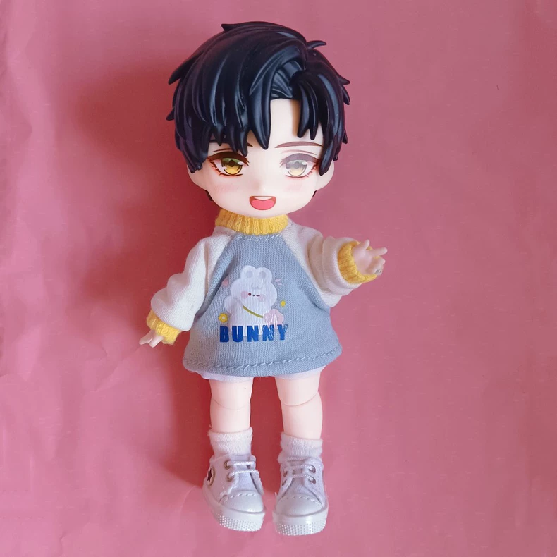 Stylish OB11 Doll Hoodie & Shorts Set – Cozy, Durable & Pose-Ready for Collectors - Image 2