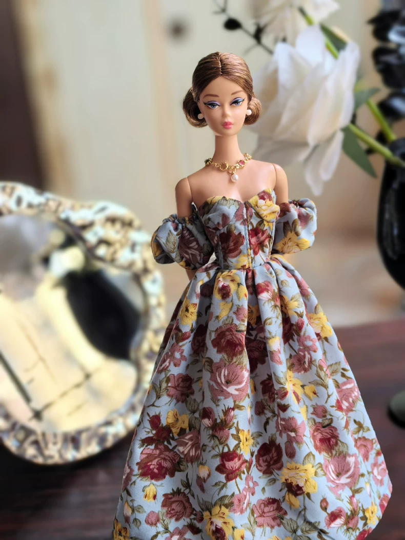 French-Inspired Floral Doll Dress & Accessories for 1/6 Scale Dolls – Elegant & Timeless - Image 4