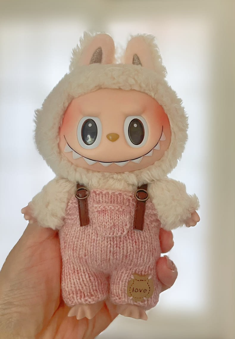 Handmade Labubu Doll Outfit: Cozy Knit Ensemble with Interchangeable Accessories & Detachable Keychain - Image 4