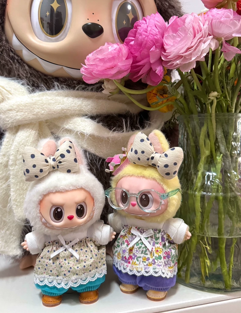 Charming Labubu Doll Outfit: Floral Dress & Sporty Pants Set for 17cm Figure – Elegant & Comfortable Collectible - Image 7