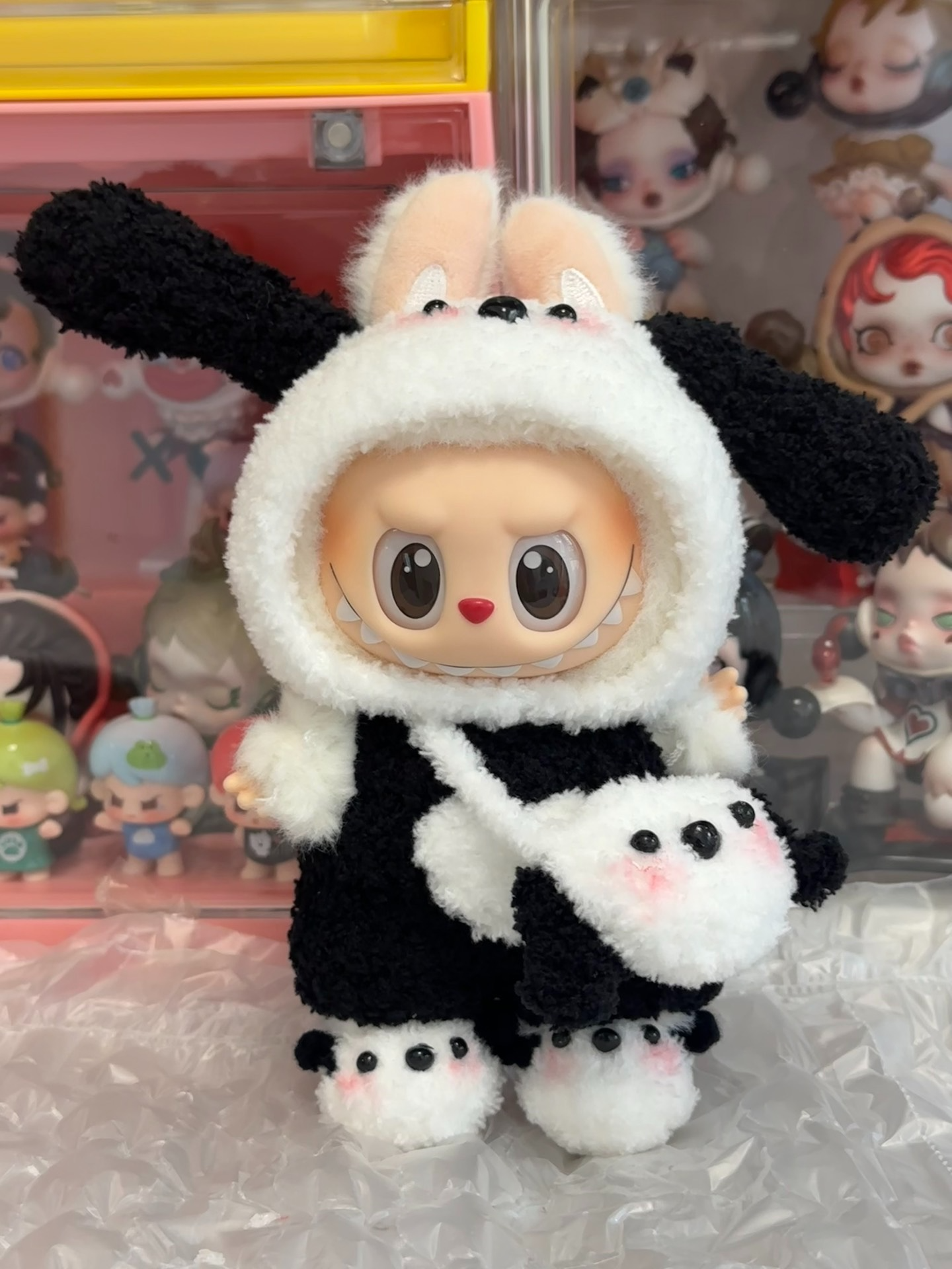 Adorable Panda Plush Outfit for LABUBU Dolls – Premium Quality & Playful Design - Image 1
