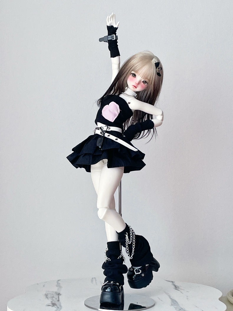 Elegant 1/4 BJD Doll Outfit – Customizable Icy Blue & Black Ensemble with Premium Accessories - Image 2