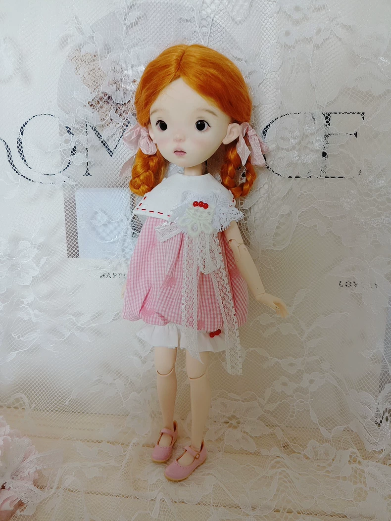 Charming BLYTHE Doll Outfit: Lace Collar, Gingham & Ruffled Skirt for OB22/OB24 - Image 1