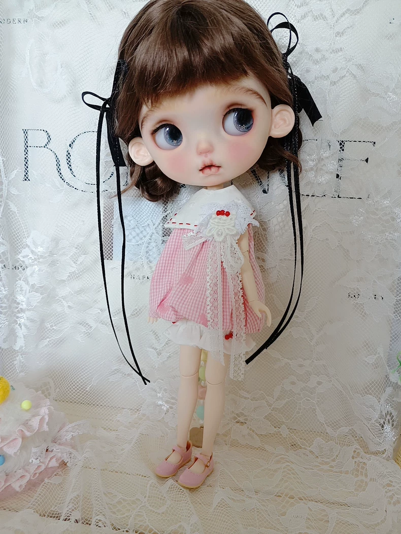 Charming BLYTHE Doll Outfit: Lace Collar, Gingham & Ruffled Skirt for OB22/OB24 - Image 2