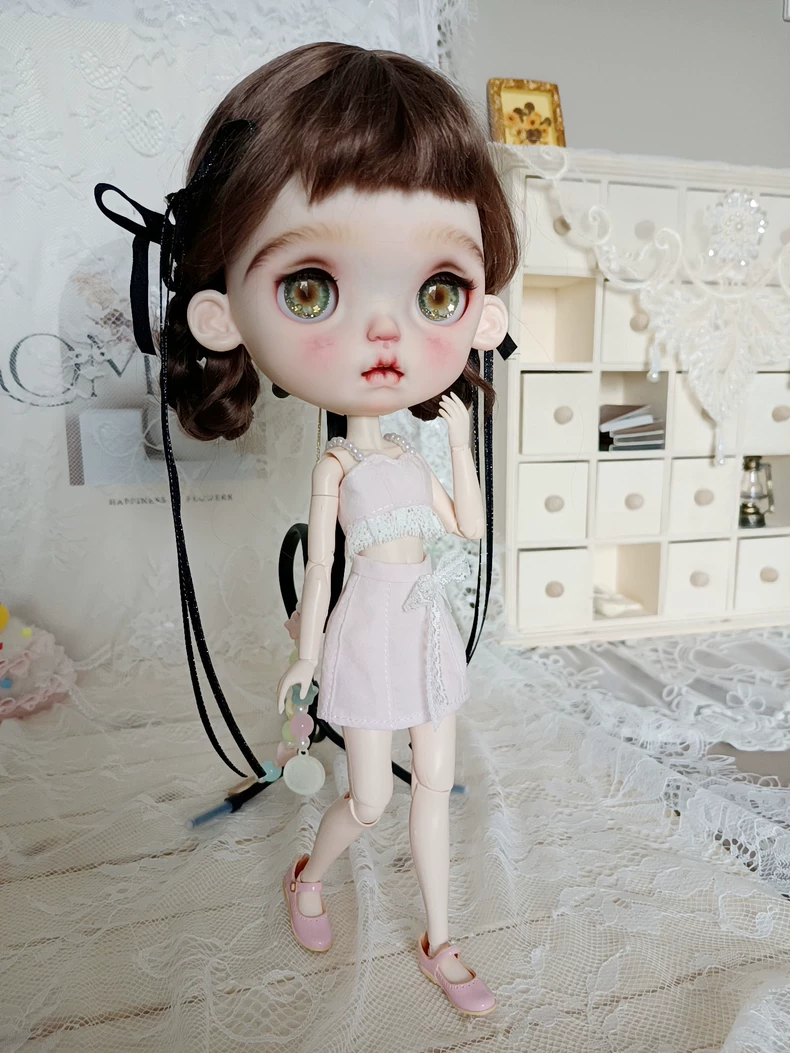 Charming Pastel Pink Lace Outfit for OB22 Dolls – Elegant & Playful BLYTHE Ensemble - Image 2
