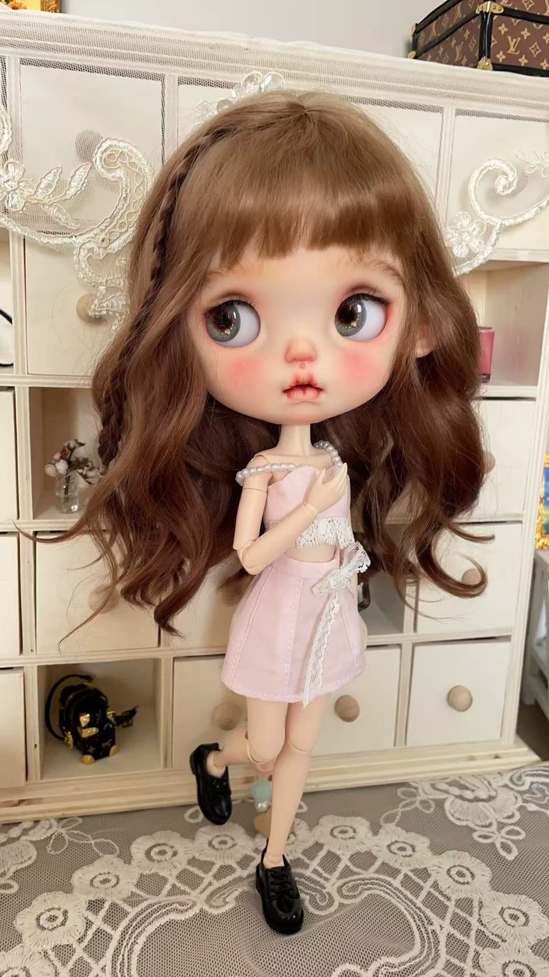Charming Pastel Pink Lace Outfit for OB22 Dolls – Elegant & Playful BLYTHE Ensemble - Image 5