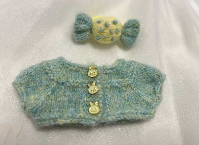 Charming Labubu Outfit: Candy Butterfly Hat & Cozy Baby Camel Wool Sweater for Collectors - Image 5