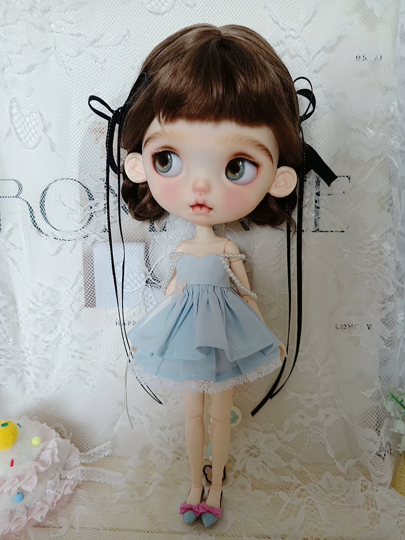 Exquisite Pastel Blue BLYTHE Doll Dress Outfit for ob22 – Elegant Lace & Pearl Details - Image 1