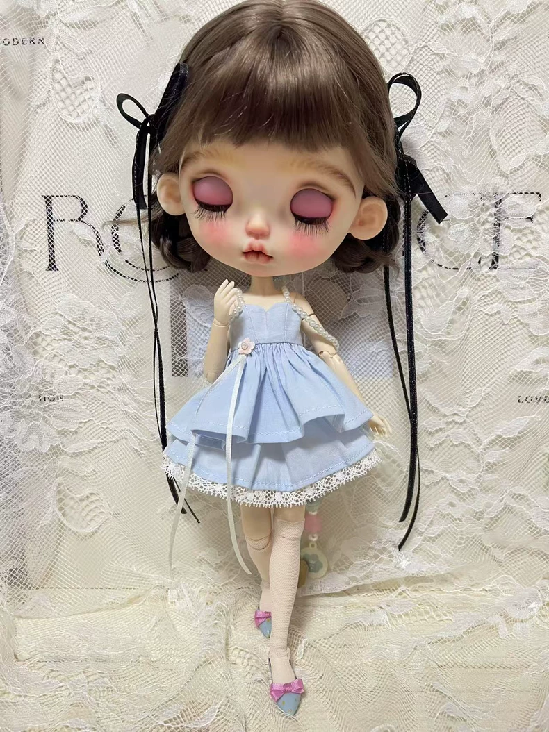 Exquisite Pastel Blue BLYTHE Doll Dress Outfit for ob22 – Elegant Lace & Pearl Details - Image 4