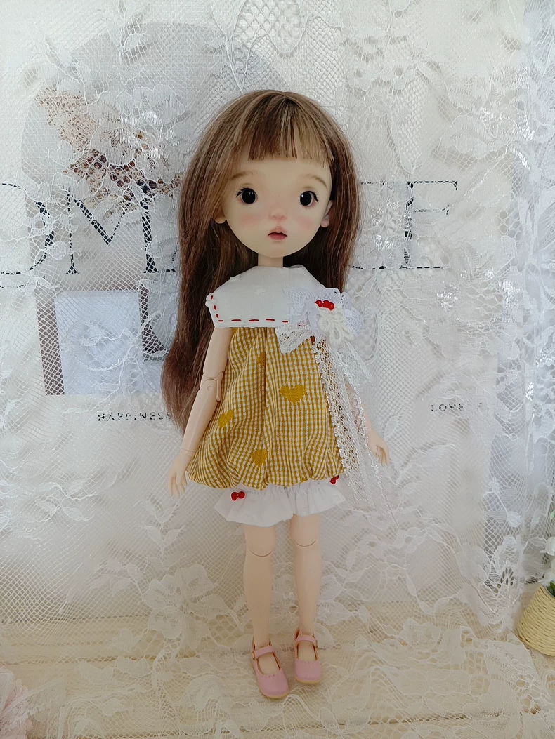Vintage Gingham Lace Dress for OB24 Blythe Dolls – Elegant & Playful Outfit - Image 2