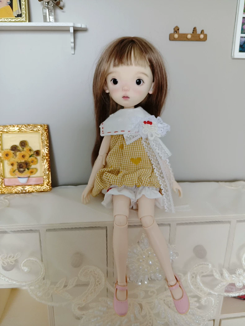Vintage Gingham Lace Dress for OB24 Blythe Dolls – Elegant & Playful Outfit - Image 4