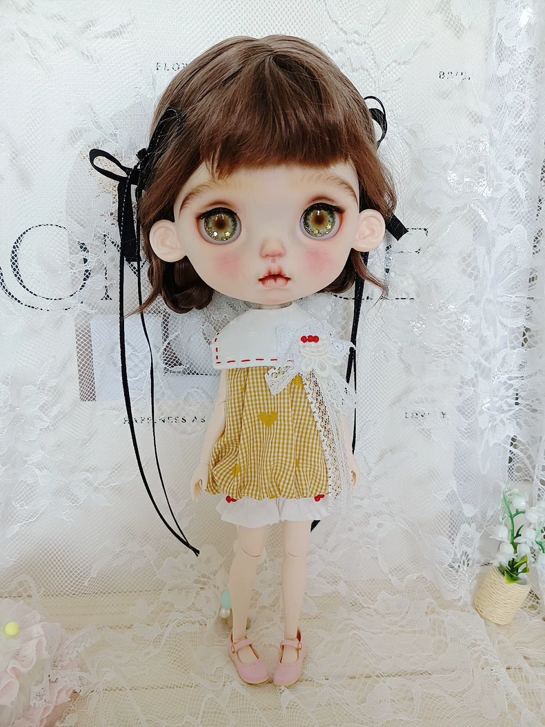 Vintage Gingham Lace Dress for OB24 Blythe Dolls – Elegant & Playful Outfit - Image 5