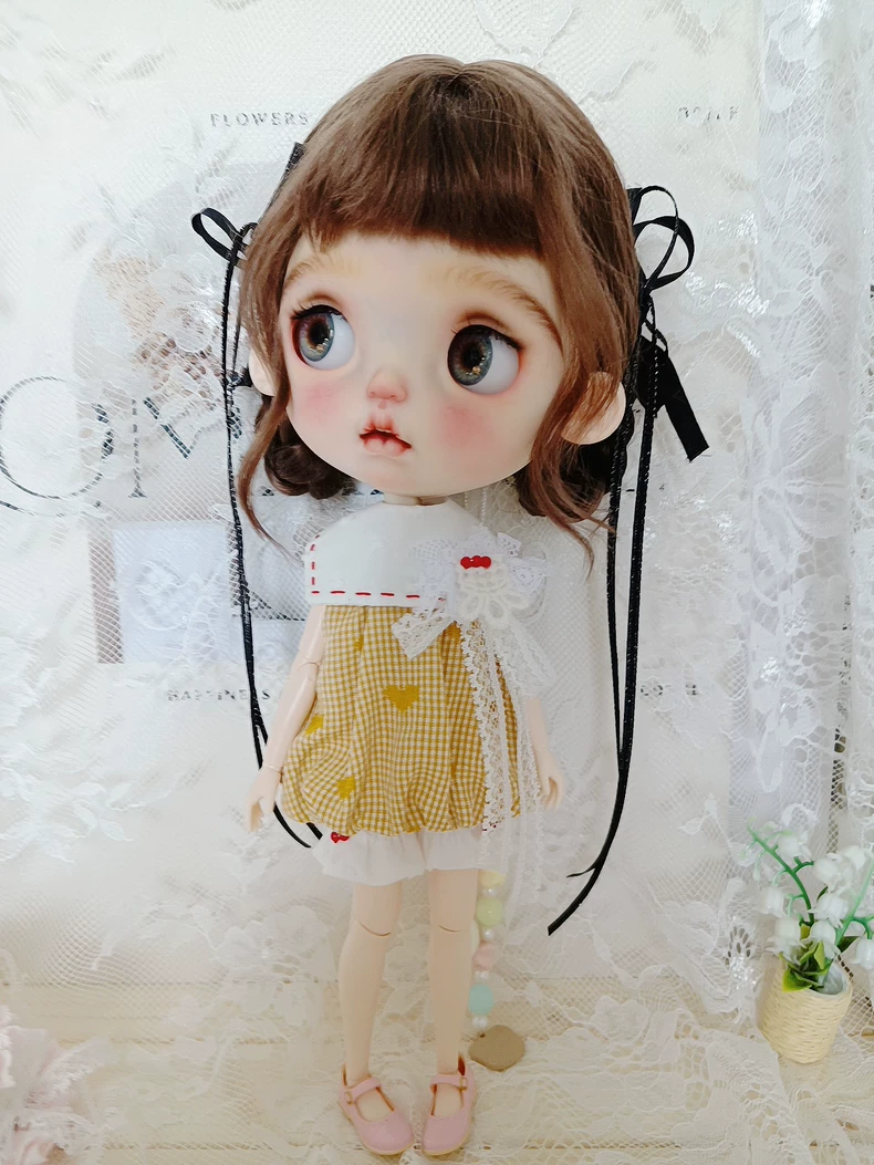 Vintage Gingham Lace Dress for OB24 Blythe Dolls – Elegant & Playful Outfit - Image 7