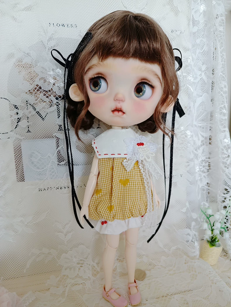 Vintage Gingham Lace Dress for OB24 Blythe Dolls – Elegant & Playful Outfit - Image 8