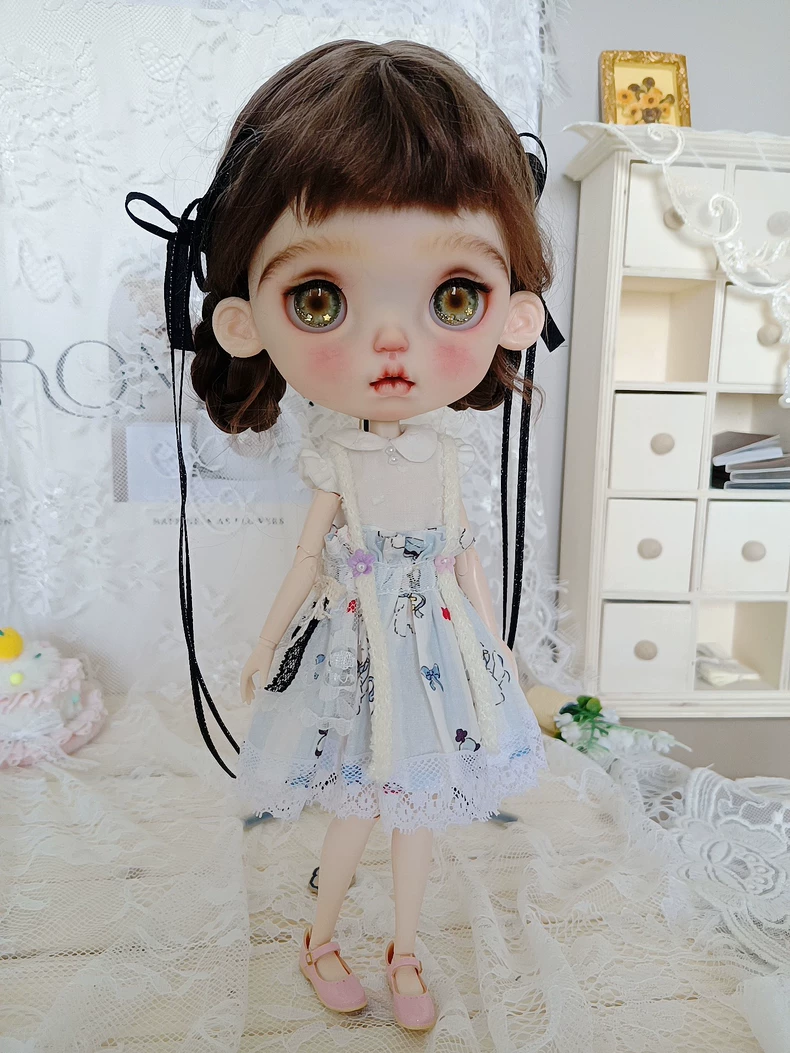 Charming BLYTHE Doll Outfit: Pastel Floral Dress for OB22 & OB24 – Elegant & Durable - Image 1