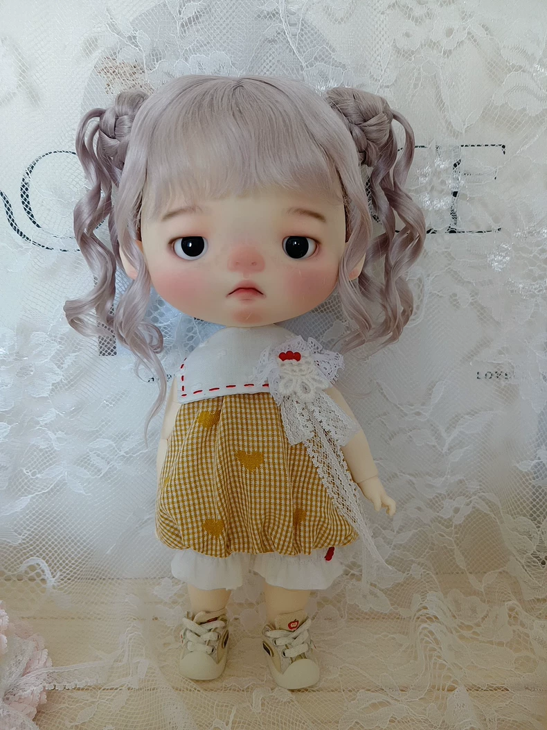 Charming BLYTHE Doll Outfit: White Lace Top & Yellow Gingham Skirt for Collectors - Image 8