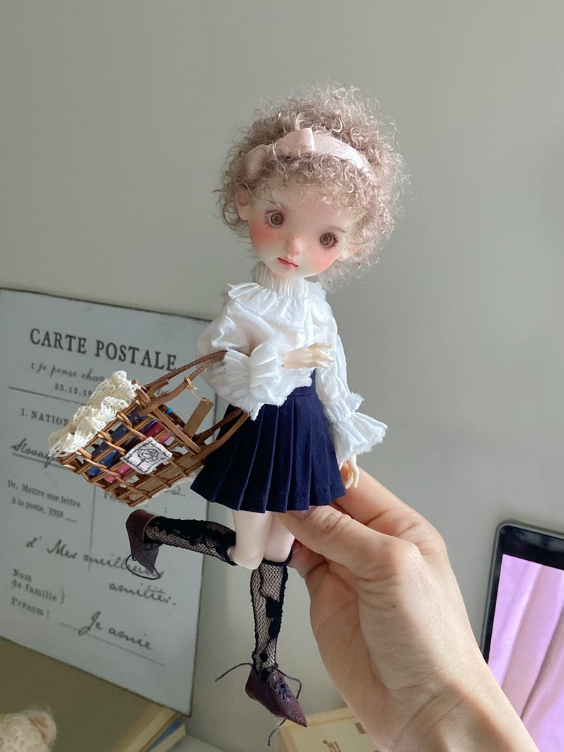 Premium BLYTHE OB22 OB24 Doll Clothes Set: Navy White Lace Outfit + Stockings - Image 1