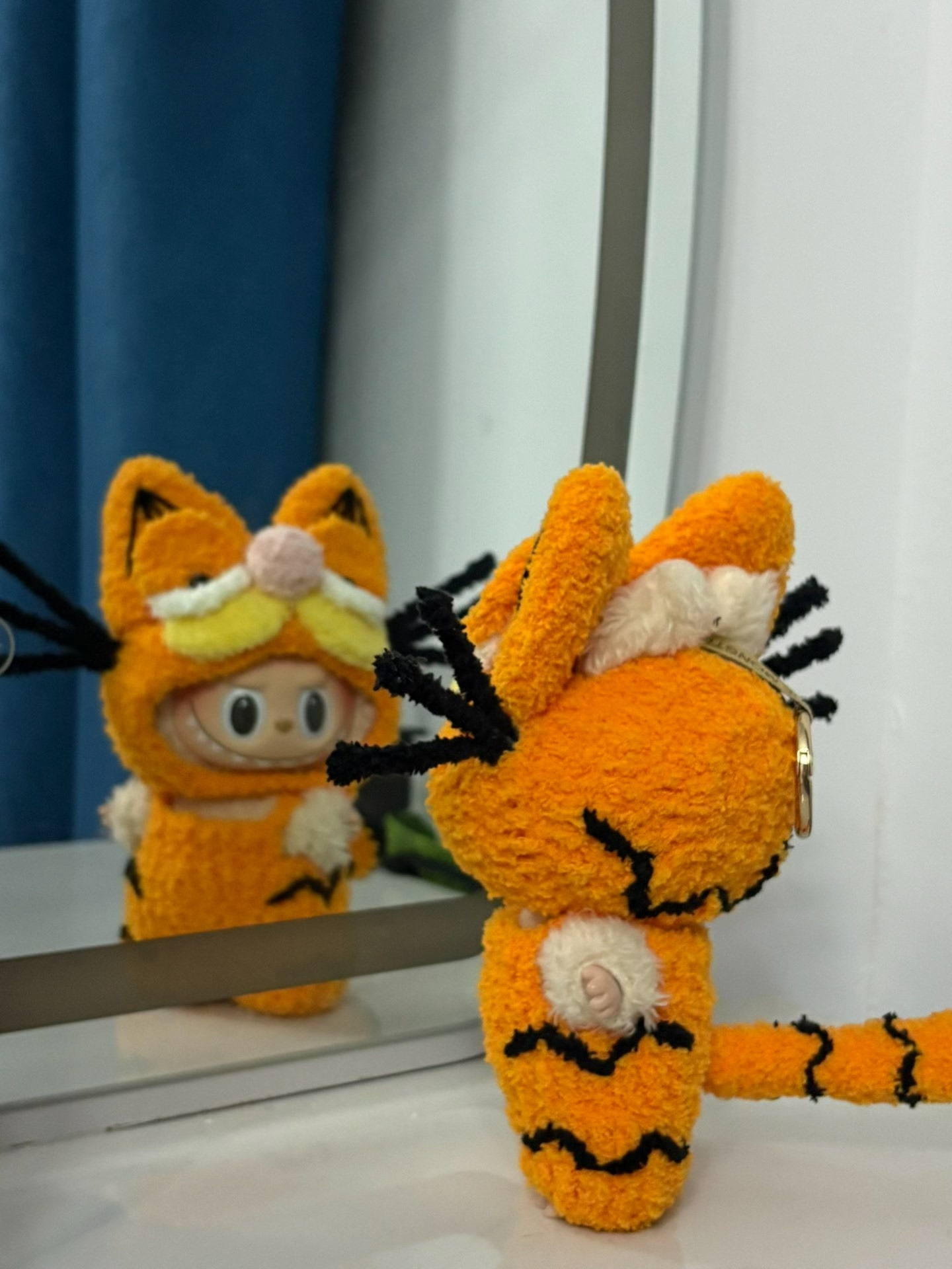 Labubu Garfield Plush Costume – Nostalgic, Soft & Vibrant Outfit for Cosplay & Collectors - Image 5