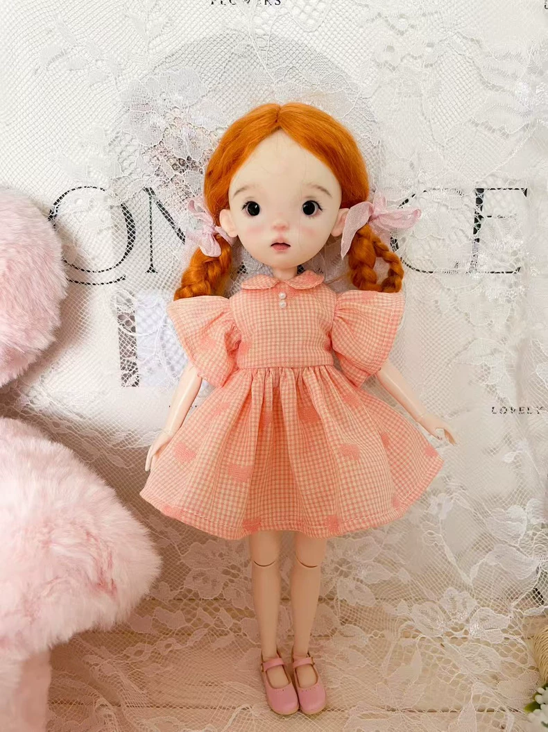 Charming Checkered Blythe Doll Dress for OB22 & OB24 - Premium Cotton Outfit with Matching Shoes - Image 6