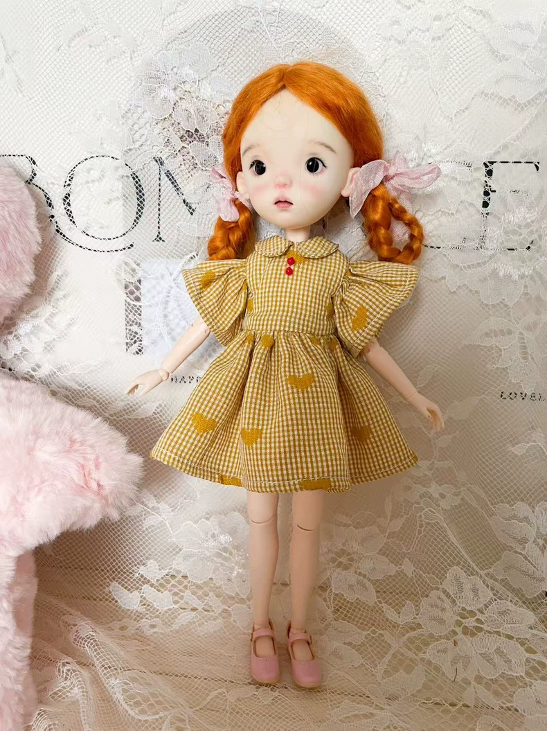 Vintage Charm BLYTHE Doll Dress: Elegant Yellow Heart-Patterned Cotton Outfit for Collectors - Image 5