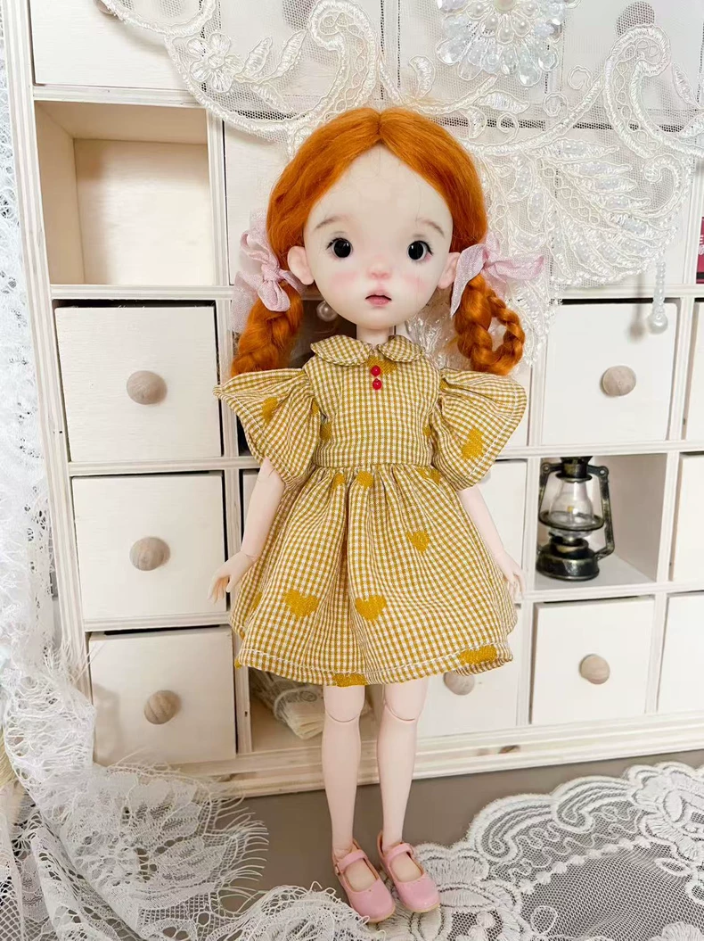 Vintage Charm BLYTHE Doll Dress: Elegant Yellow Heart-Patterned Cotton Outfit for Collectors - Image 7