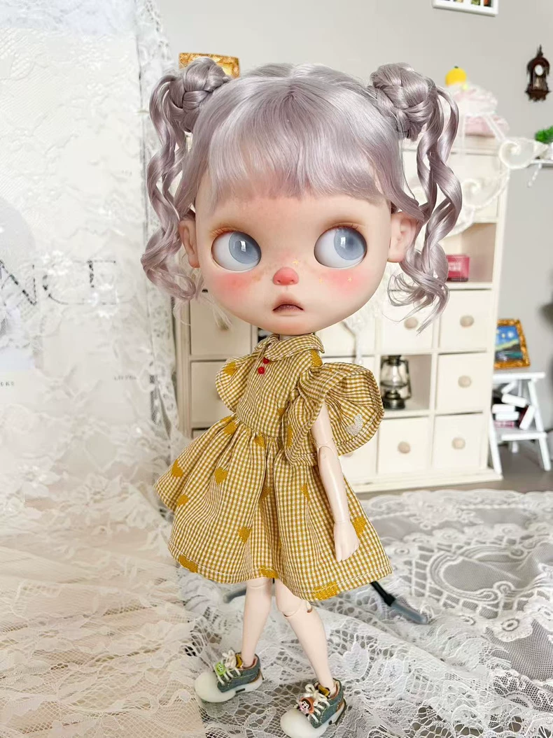 Vintage Charm BLYTHE Doll Dress: Elegant Yellow Heart-Patterned Cotton Outfit for Collectors - Image 8