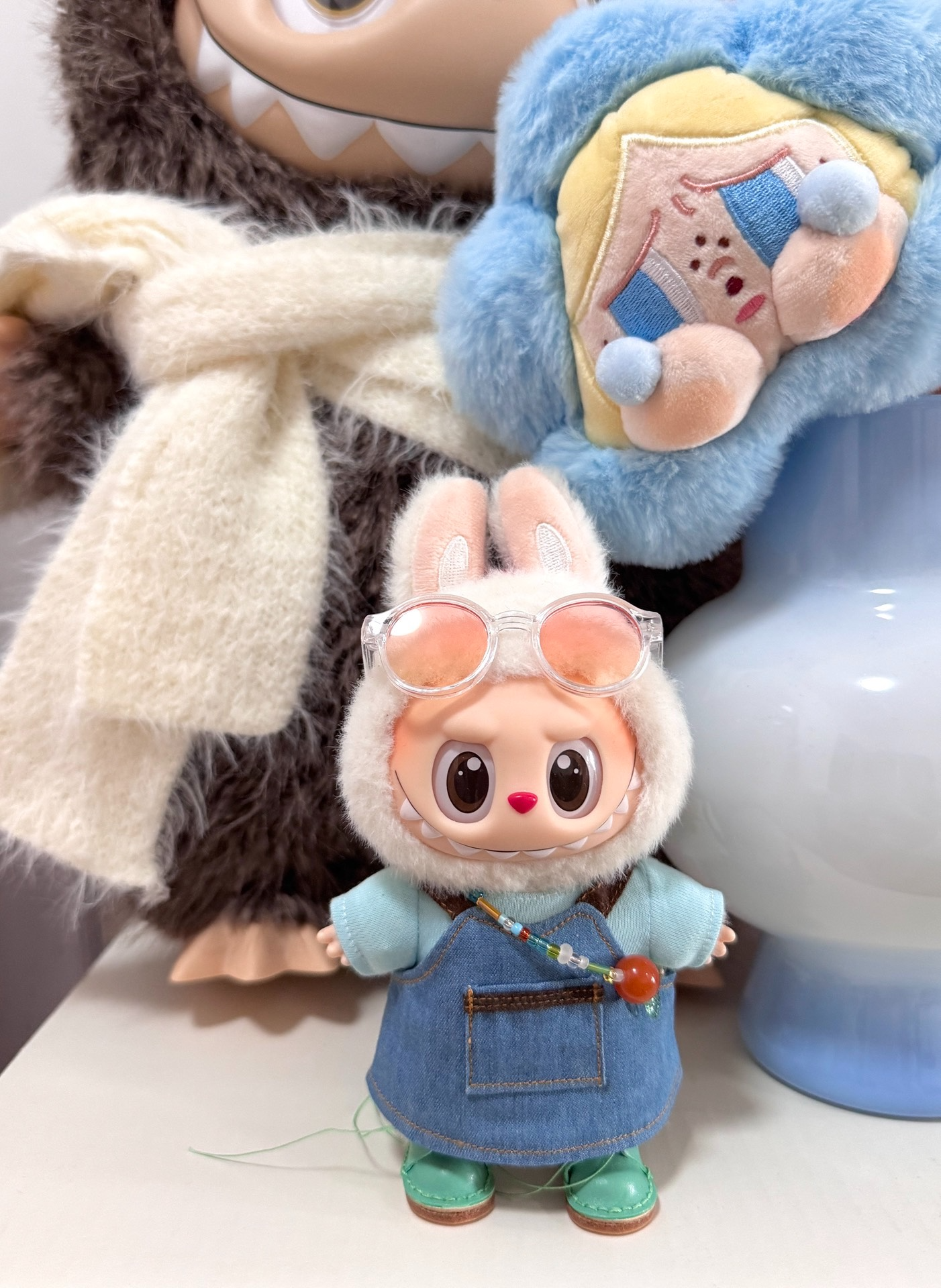 Charming Macaron Party Labubu Outfit: Light Denim Pinafore & Pastel T-Shirt for 17cm Figures - Image 4
