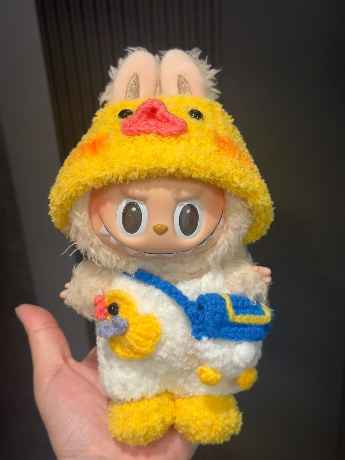 Whimsical LABUBU Duck Outfit for Dolls – Plush Collectible Ensemble with Adorable Accessories - Image 1