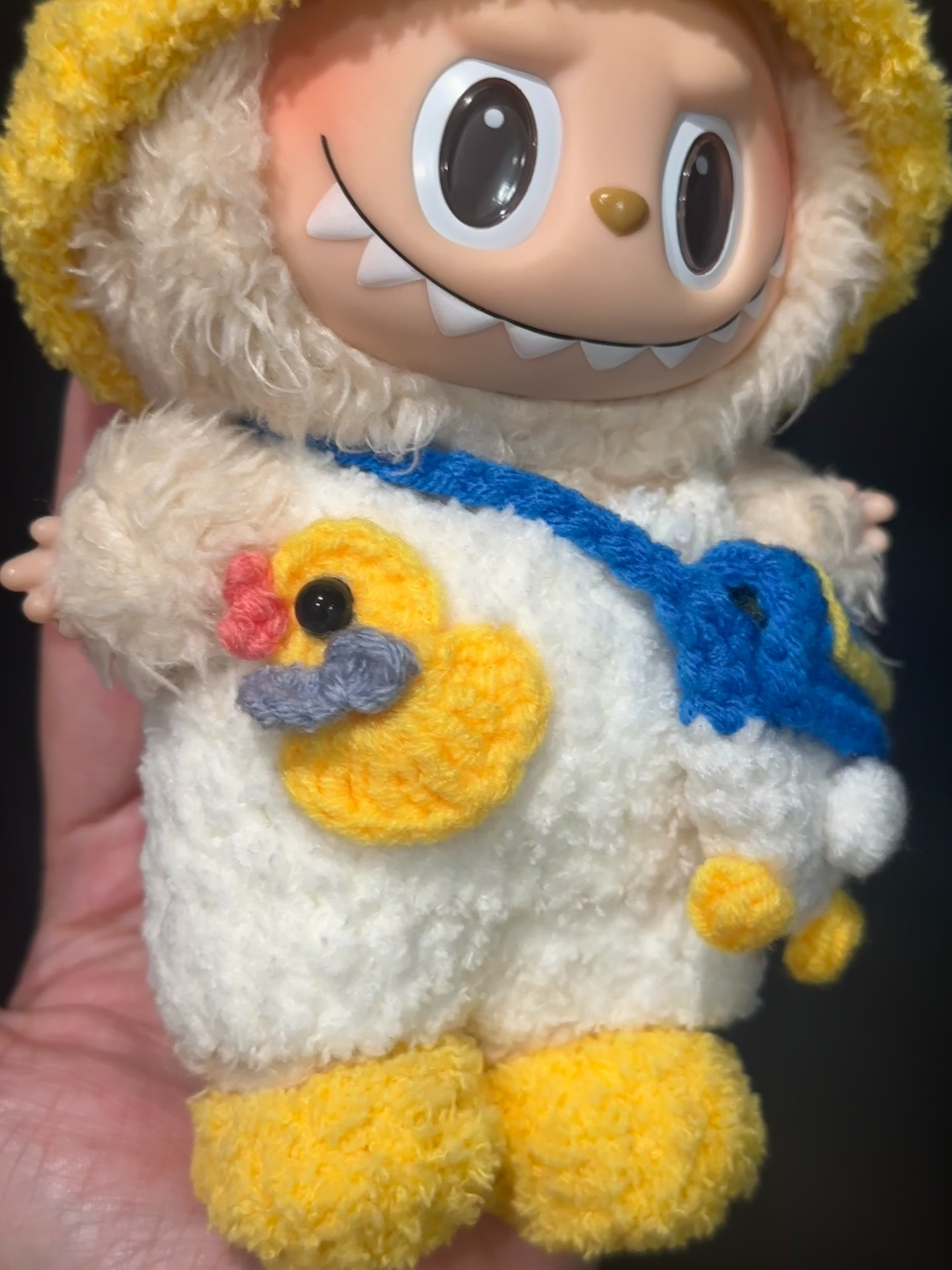 Whimsical LABUBU Duck Outfit for Dolls – Plush Collectible Ensemble with Adorable Accessories - Image 3