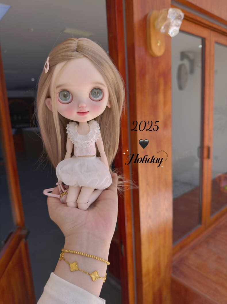 Elegant Blythe Doll Outfit: Pink Lace Top & White Silk Tulle Skirt for OB24 OB22 - Image 3