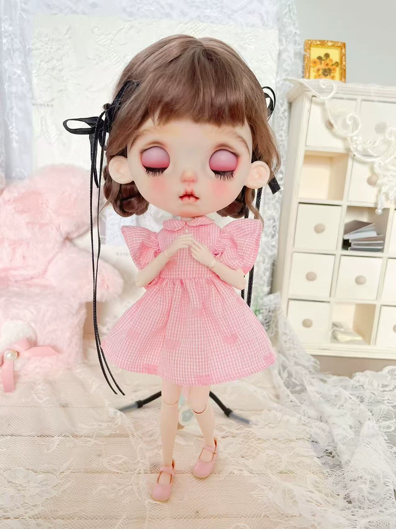 Charming Pink Checkered Blythe Doll Dress – Elegant OB22/OB24 Outfit with Butterfly Sleeves - Image 2