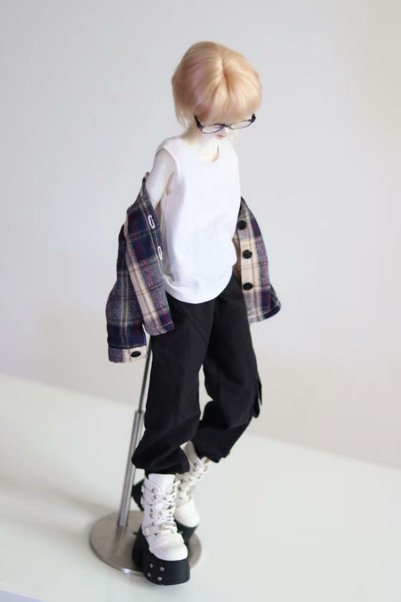 Stylish 1/4 BJD Outfit: Cargo Pants & Plaid Shirts for Dynamic Posing – Mix & Match Layers! - Image 4
