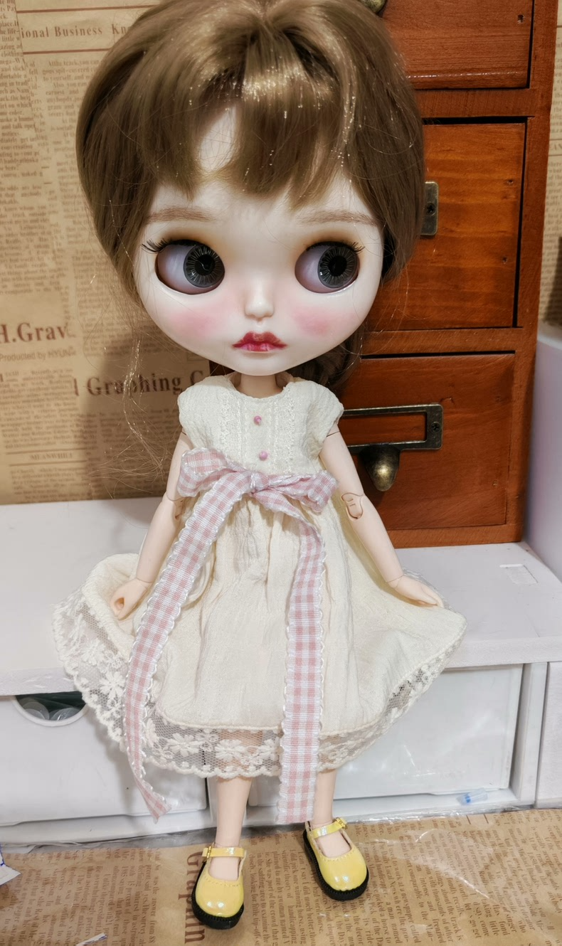 Vintage Cream Lace Dress with Pink Gingham Bow & Yellow Shoes for BLYTHE OB24 OB22 A-ZONE Dolls - No Returns - Image 3