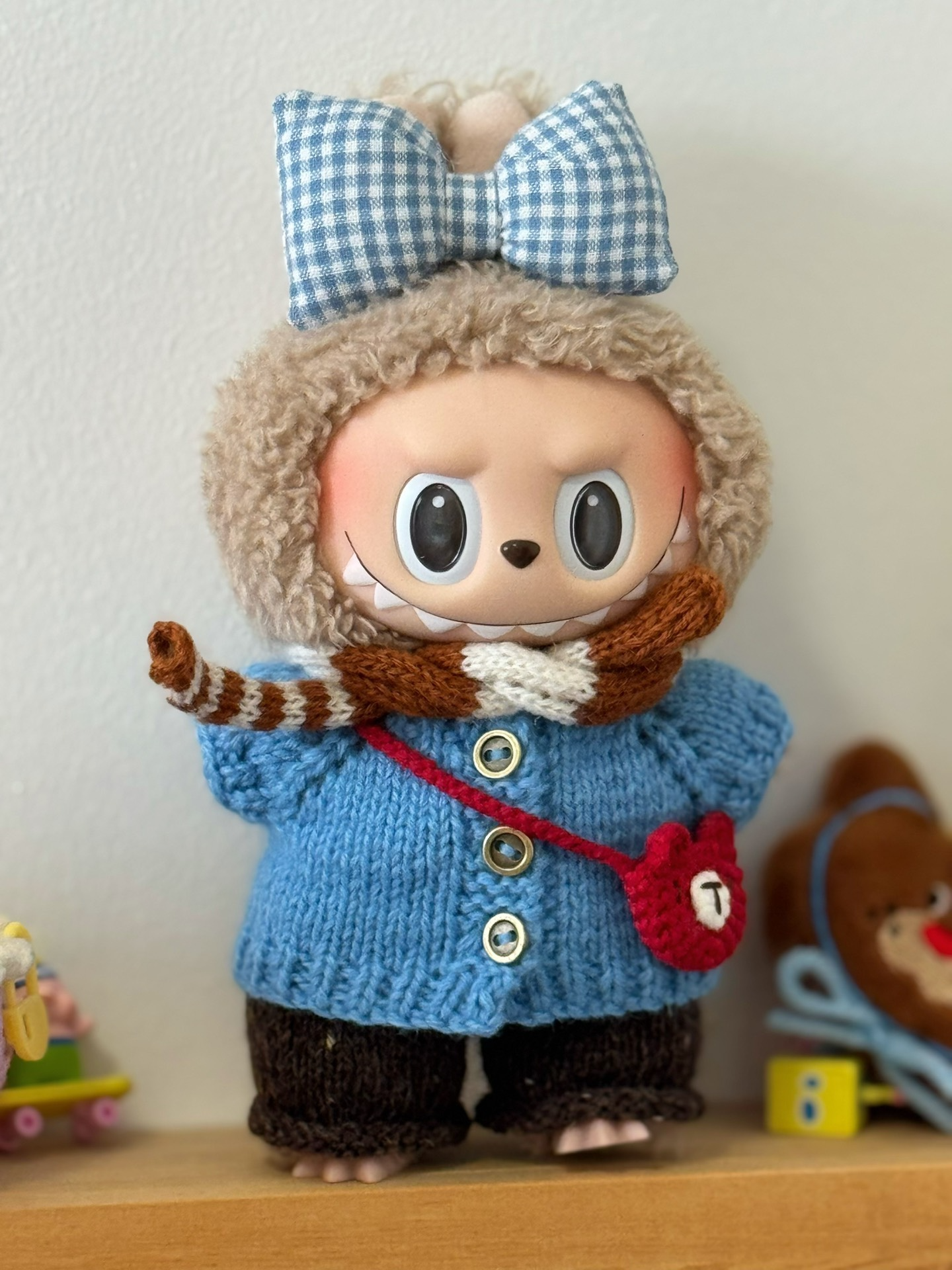 Handmade Knit Labubu Doll Outfit: Cozy Blue Sweater, Scarf & Headband – Perfect for Collectors & Playful Fashion - Image 2