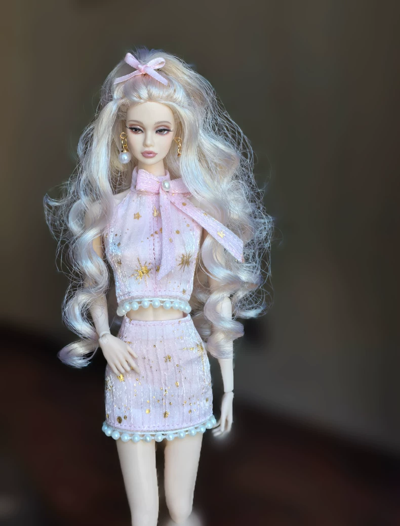 Elegant Pastel Pink Doll Outfit with Gold Accents & Star Patterns – 1/6 Scale - Image 1