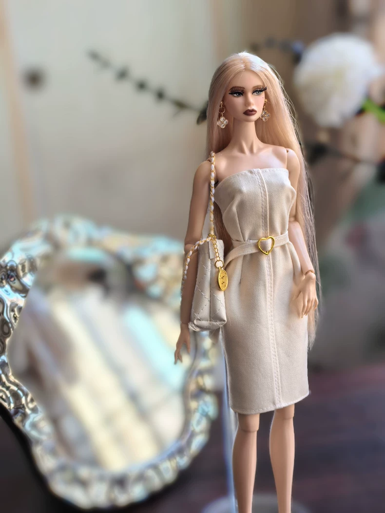 Elegant White BJD 1/6 Doll Outfit: Luxe Coat & Dress Set with Belt & Earrings - Image 3