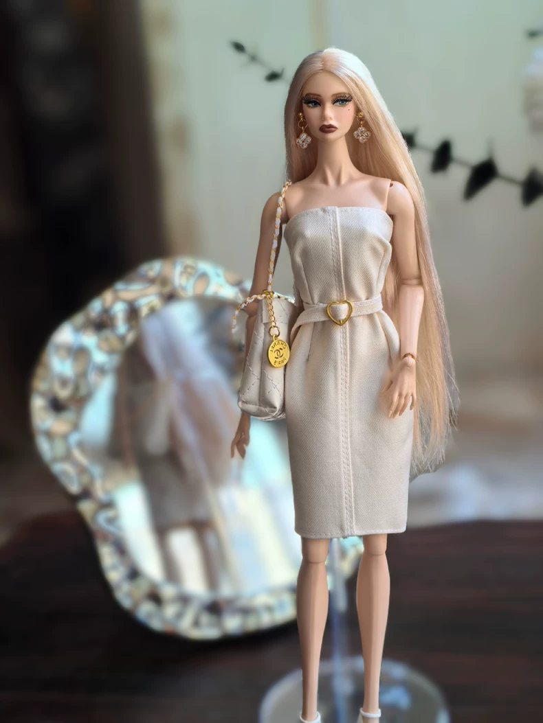 Elegant White BJD 1/6 Doll Outfit: Luxe Coat & Dress Set with Belt & Earrings - Image 4