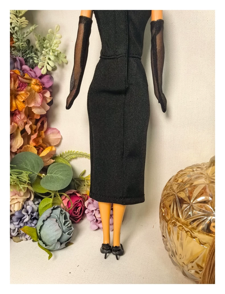 Chic Black Barbie Doll Fashion Set – Elegant Dress, Gloves & Shoes for Collectors - Image 5