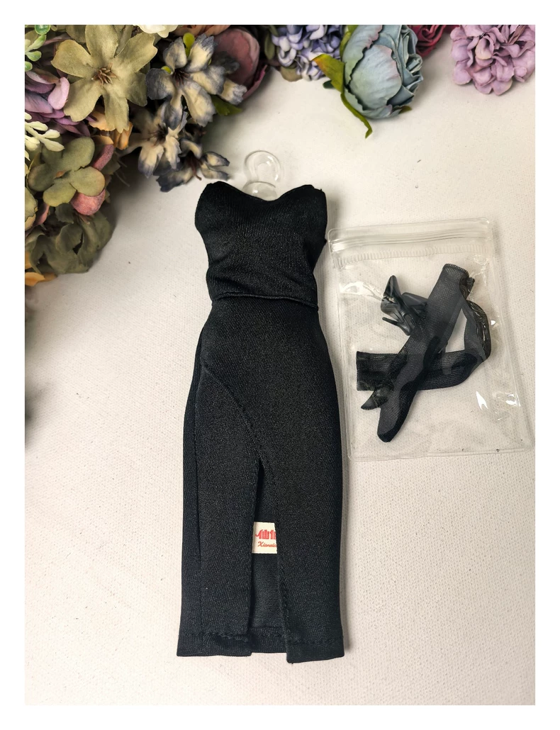 Chic Black Barbie Doll Fashion Set – Elegant Dress, Gloves & Shoes for Collectors - Image 7