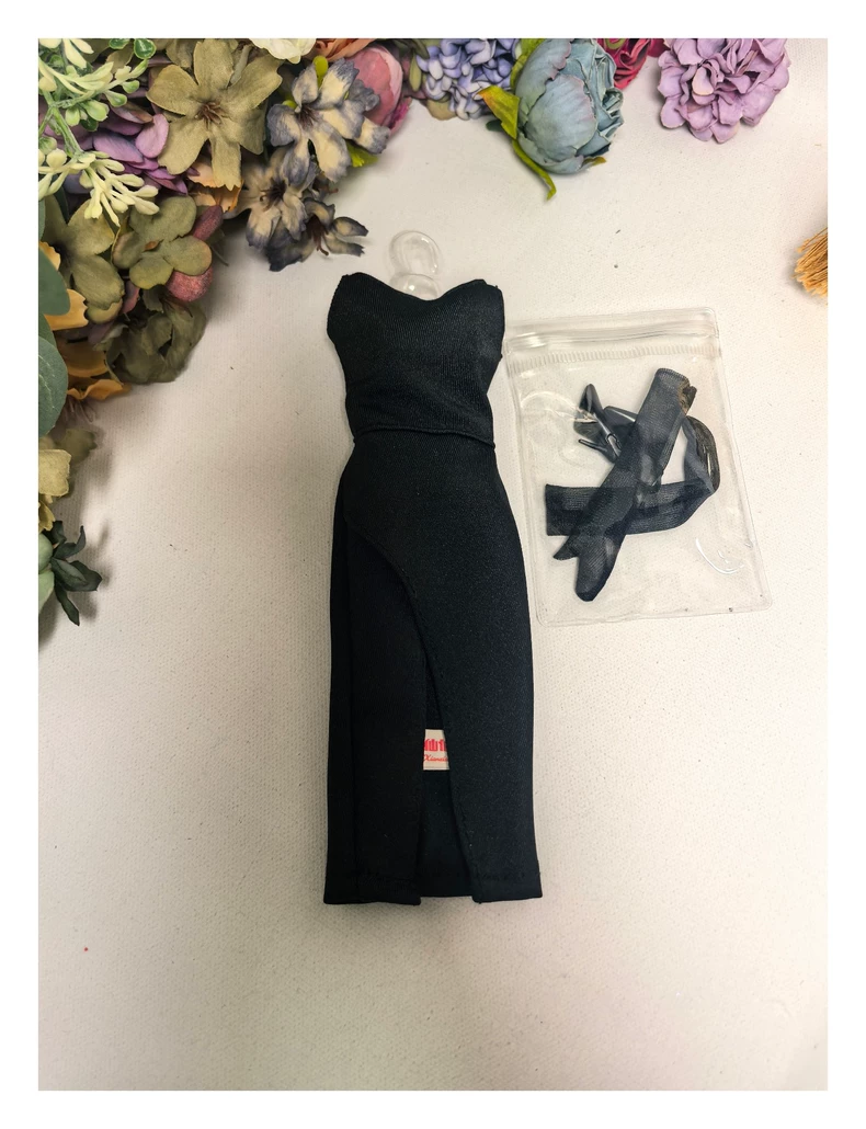 Chic Black Barbie Doll Fashion Set – Elegant Dress, Gloves & Shoes for Collectors - Image 8