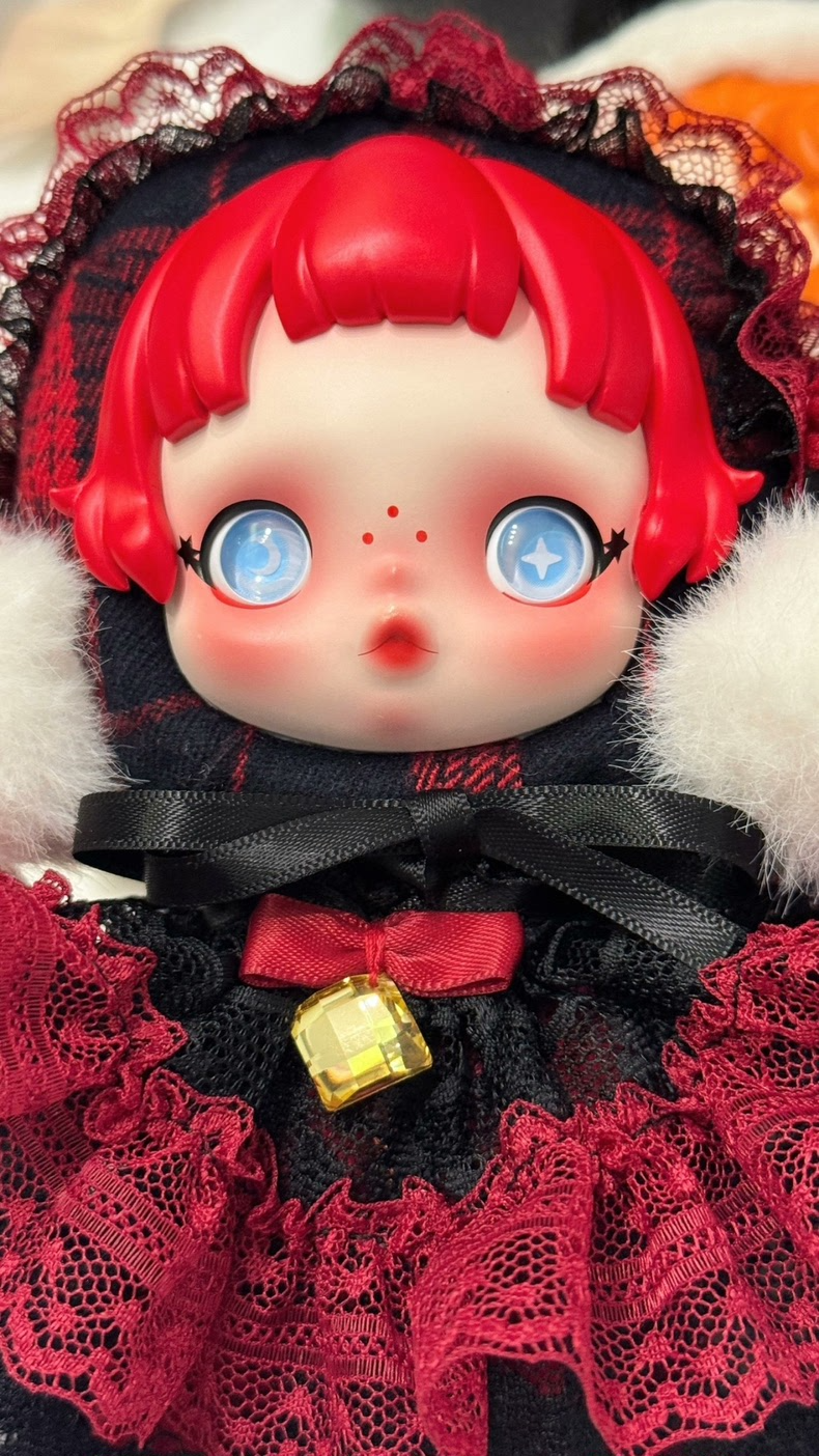 SkullPanda Doll Outfit: Elegant Lace & Red Accents – Collector’s Fashion Statement - Image 3